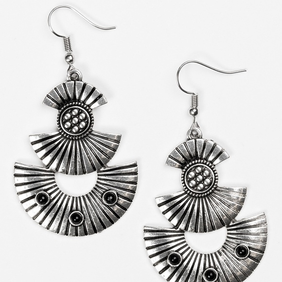 Jewelry Bling by Paparazzi - Picture 5 of 5